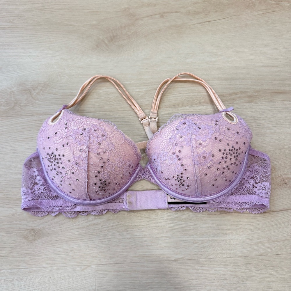 Victorias Secret Lace Crystal Rhinestone Light Purple Pink Bra size 36B